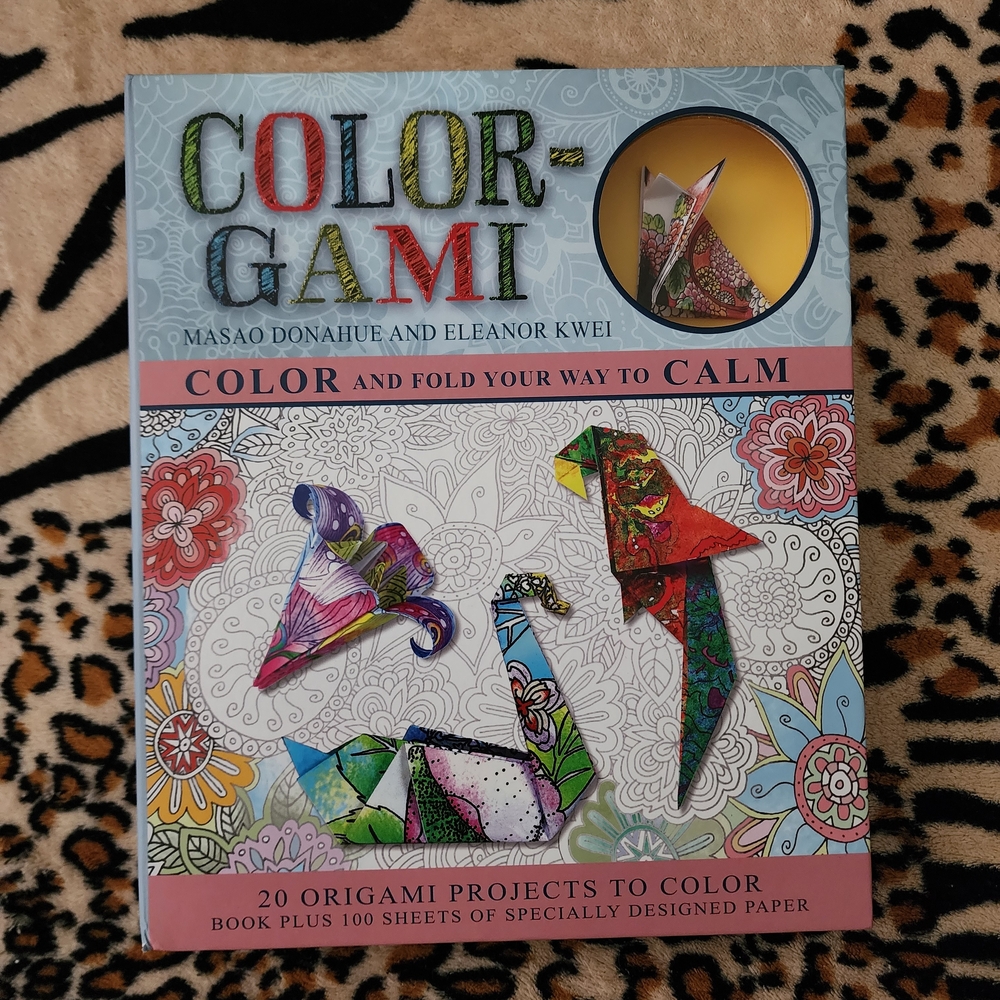 Color-Gami - 20 Origami Project's To Color Book with Paper - NWT